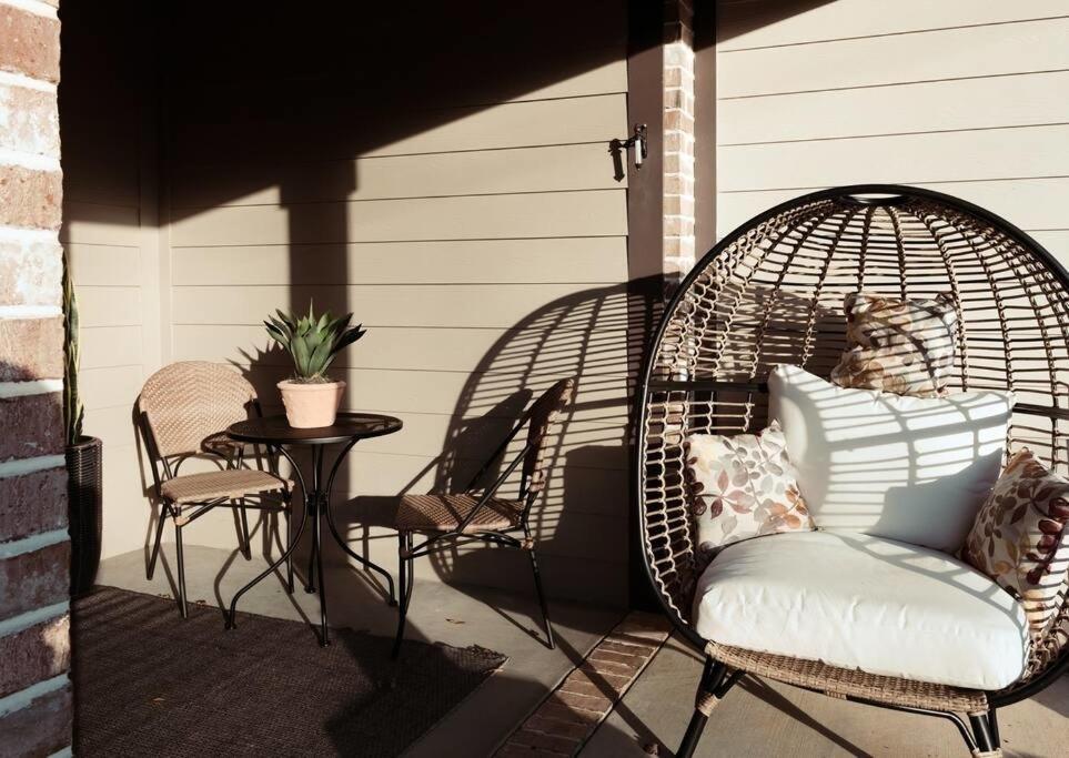 The Nest In 5 Points, Downtown, Walk To Everything Huntsville Bagian luar foto